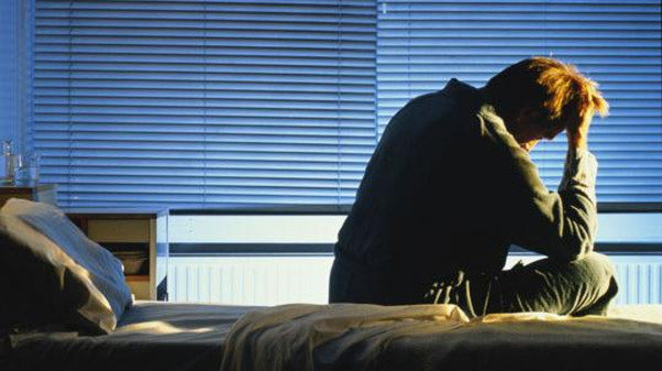 ” علاج الأرق إلكترونياً يساعد في تخفيف أعراض الاكتئاب “