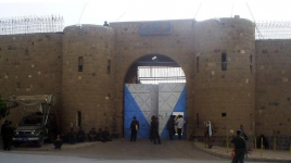 إطلاق نار بالسجن المركزي بصنعاء بعد احتجاز 8 من لودر بتهمة أنهم «دواعش»