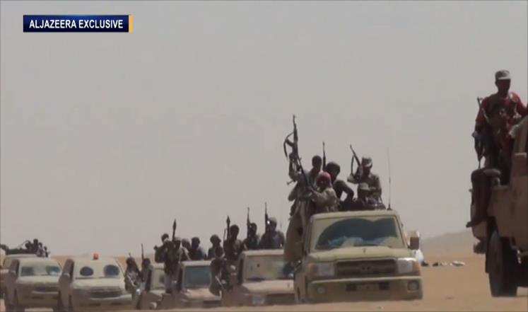 المقاومة الشعبية كانت قد صدت عدة هجمات للحوثيين في جبهة الضباب (الجزيرة)