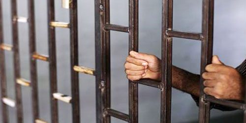 تقرير حقوقي يوثّق وفاة 57 مدنياً في سجون الحوثيين جراء التعذيب منذ يوليو 2014م