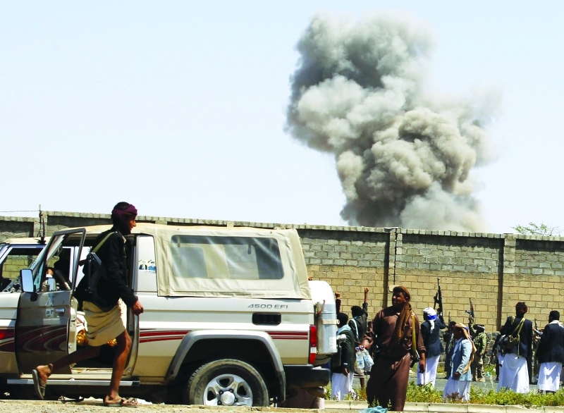 التحالف يقصف قواعد وأنظمة دفاعية للحوثي