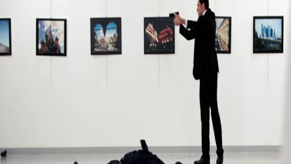 اغتيال السفير الروسي في تركيا.. السرديات والتداعيات