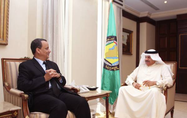 أمين عام مجلس التعاون الخليجي يلتقي مبعوث الأمم المتحدة إلى اليمن