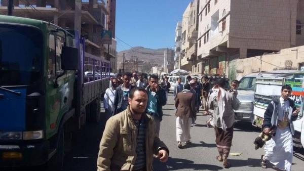 الحوثيون يتلقون صفعة جديدة وسط صنعاء “صور”