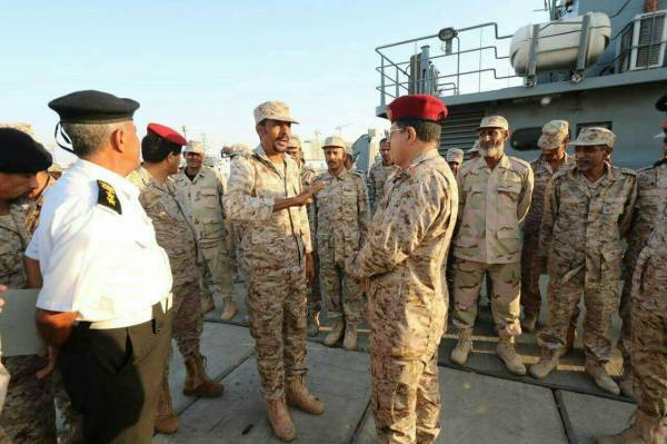 رئيس هيئة الأركان يتفقد القوات البحرية في سواحل البحر الاحمر ويؤكد أن الجيش الوطني أصبح أقوى من أي وقت مضى