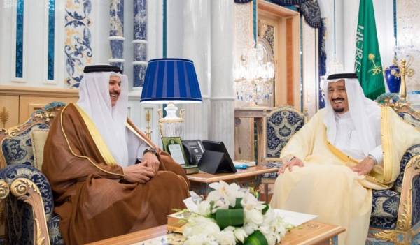 خادم الحرمين يبحث علاقات بلاده مع وزير الخارجية التركي
