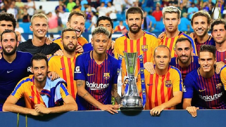 ريال مدريد يخطط لخطف توقيع لاعب البارسا السابق