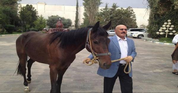 الحوثيون يعلنون مصادرة اموال علي عبدالله صالح وتسليمها للبنك المركزي في صنعاء