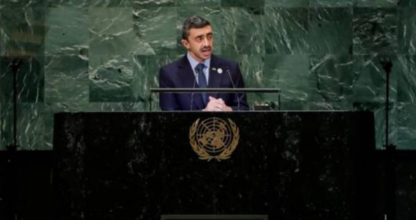 وزير الخارجية الاماراتي: لن نقف متفرجين على التوغل الإيراني بالمنطقة