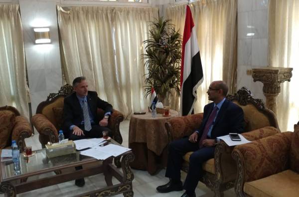 وزير التخطيط والتعاون الدولي يلتقي سفير كوريا الجنوبية والمدير القطري لبرنامج الاغذية العالمي