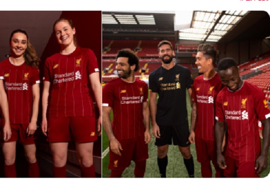 بالصور – محمد صلاح وماني يرتدون القميص الجديد لليفربول