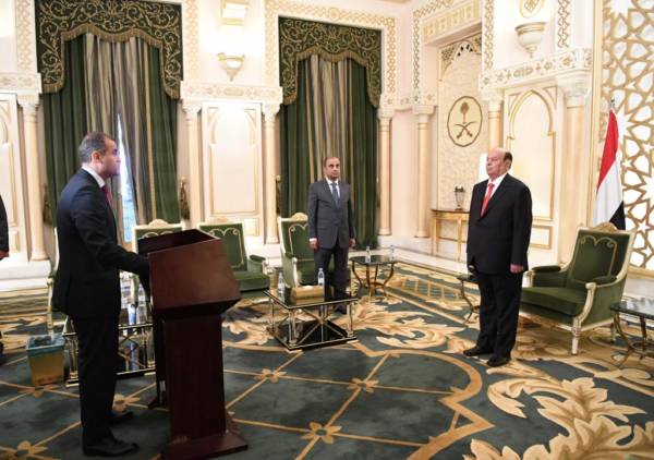 وزيري “الخارجية والمالية” يؤديان اليمين الدستورية أمام فخامة رئيس الجمهورية