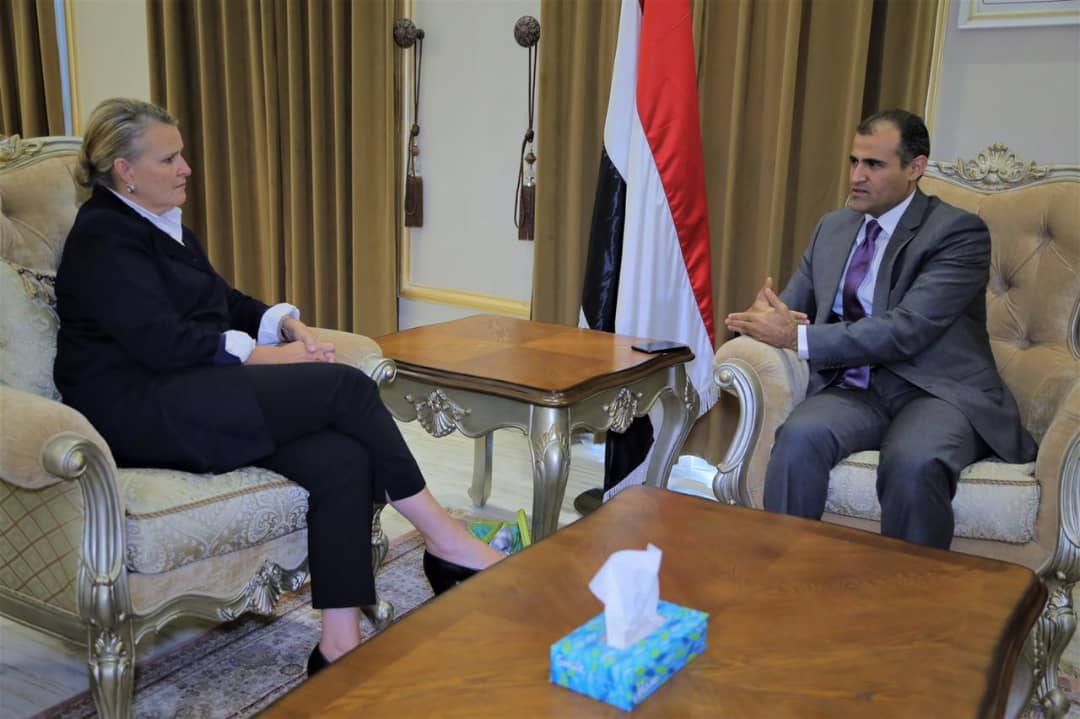 الحضرمي يلتقي منسقة الشؤون الإنسانية بالأمم المتحدة