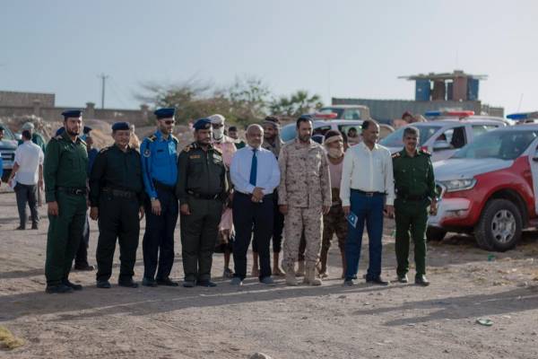 محافظ الحديدة الحسن طاهر يدشن فعاليات أسبوع المرور العربي بالمحافظة