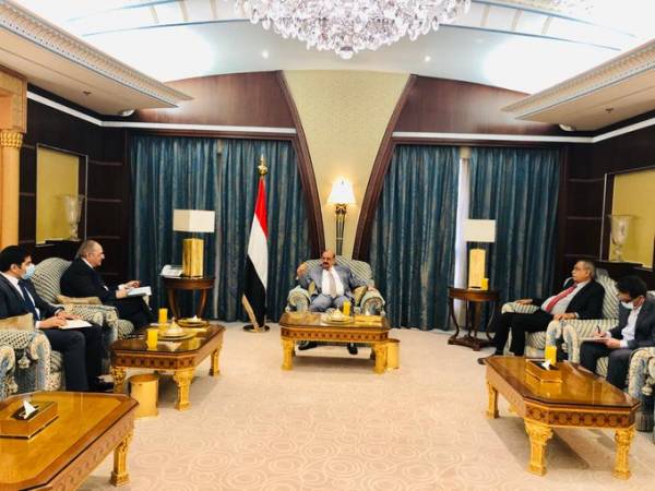 الشيخ سلطان البركاني ينفي بالصور خبر اصابته والشدادي بفيروس كورونا