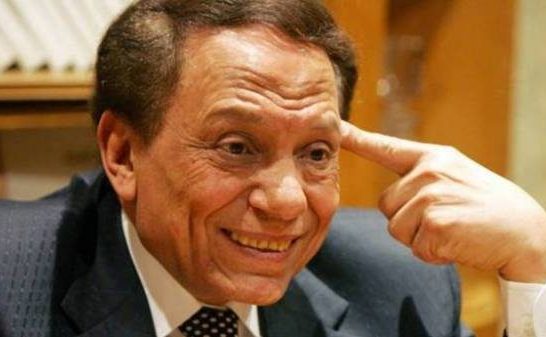 عادل امام يظهر في الساحل الشمالي بعد شائعات وفاته