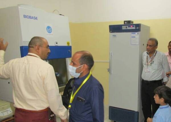 الحديدة.. تدشين العمل بوحدة التشخيص البيولوجية الجزئية المناعية ( PCR )