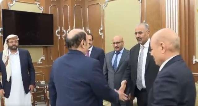 نص البيان الكامل لإعلان تشكيل المجلس الرئاسي اليمني برئاسة رشاد محمد العليمي