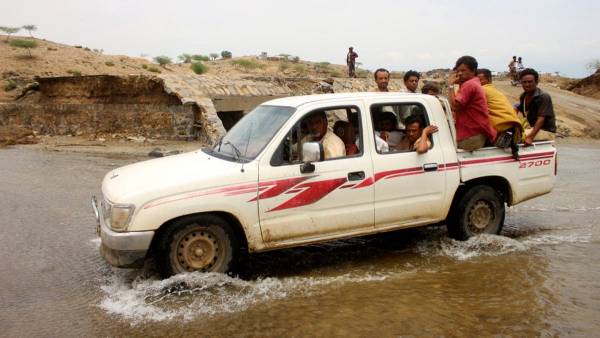 أمطار وفيضانات اليمن تُفاقم معاناة الملايين