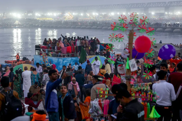 تدافع مميت في الهند يخلف 15 قتيلاً خلال مهرجان ماها كومبه ميلا