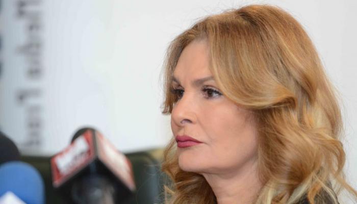 رسالة تعزية يسرا في وفاة الأميرة نورة آل سعود