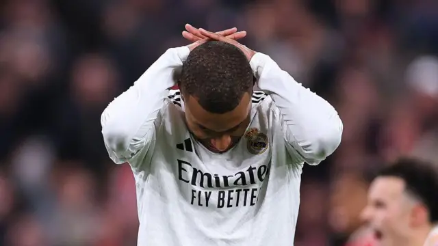 مبابي يواجه كارثة جديدة بعد وداع دوري الأبطال