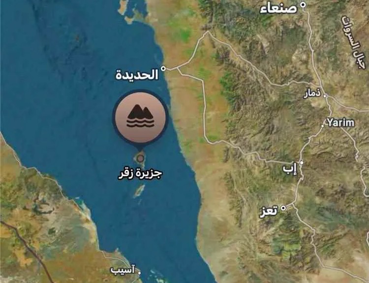 القوات البحرية في الساحل الغربي تحبط هجوماً لزوارق حوثية باتجاه جزيرة زُقر