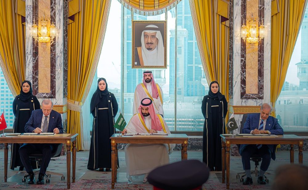 اتفاقية مكة للدفاع المشترك.. السعودية وتركيا وباكستان تعتبر الهجوم على إحداها اعتداءً على الجميع