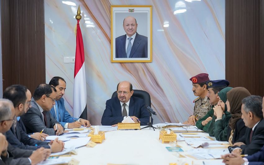 حكومة اليمن: معركة استعادة الدولة مستمرة ومشروع قانون لتجريم مليشيا الحوثي
