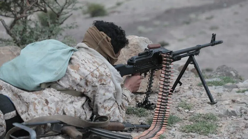 أكثر من ألف قذيفة تفشل في كسر الصمود والتصدي الأسطوري لقوات تعز في جبل هان